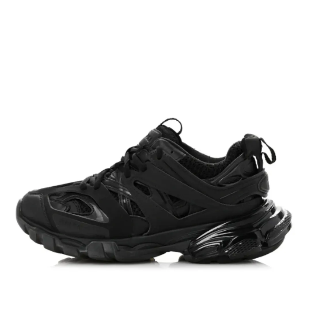 Balenciaga Track Black, pogled sa strane