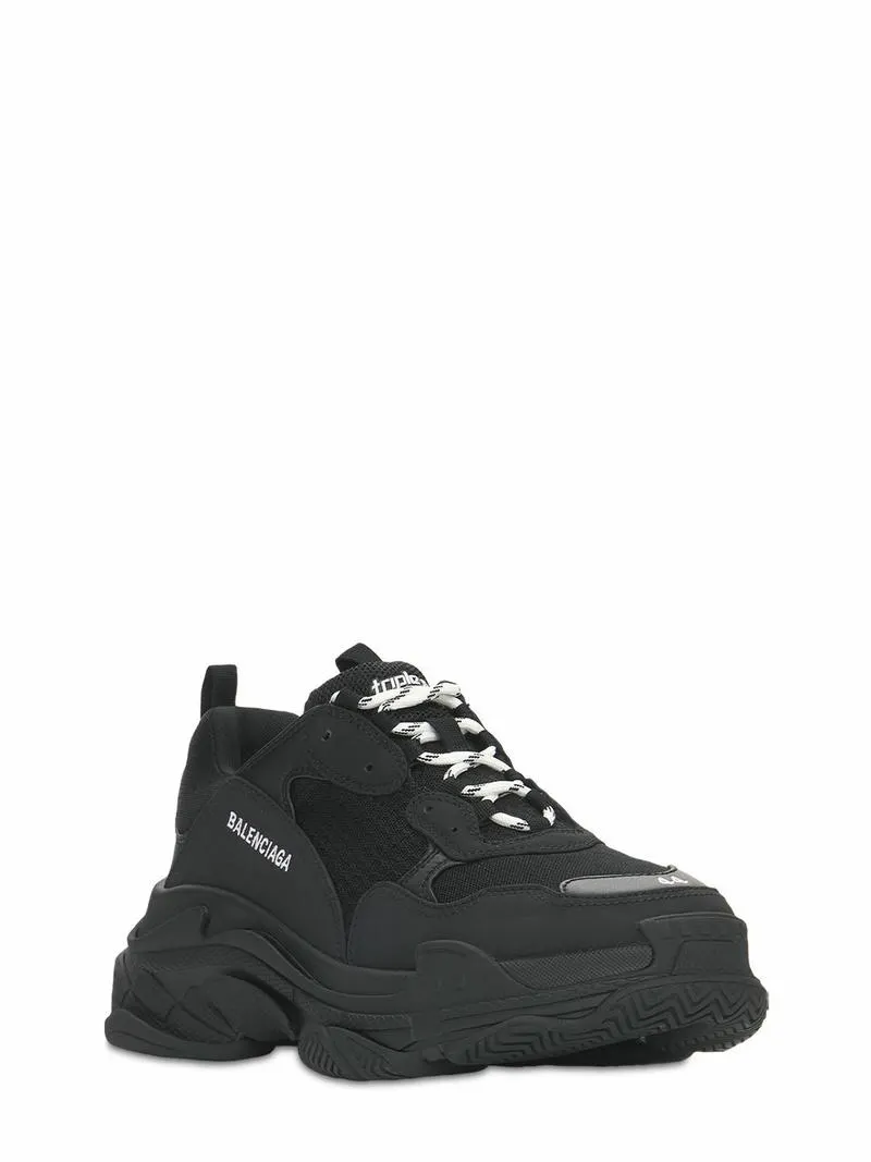 Balenciaga Triple S All Black, drugi ugao
