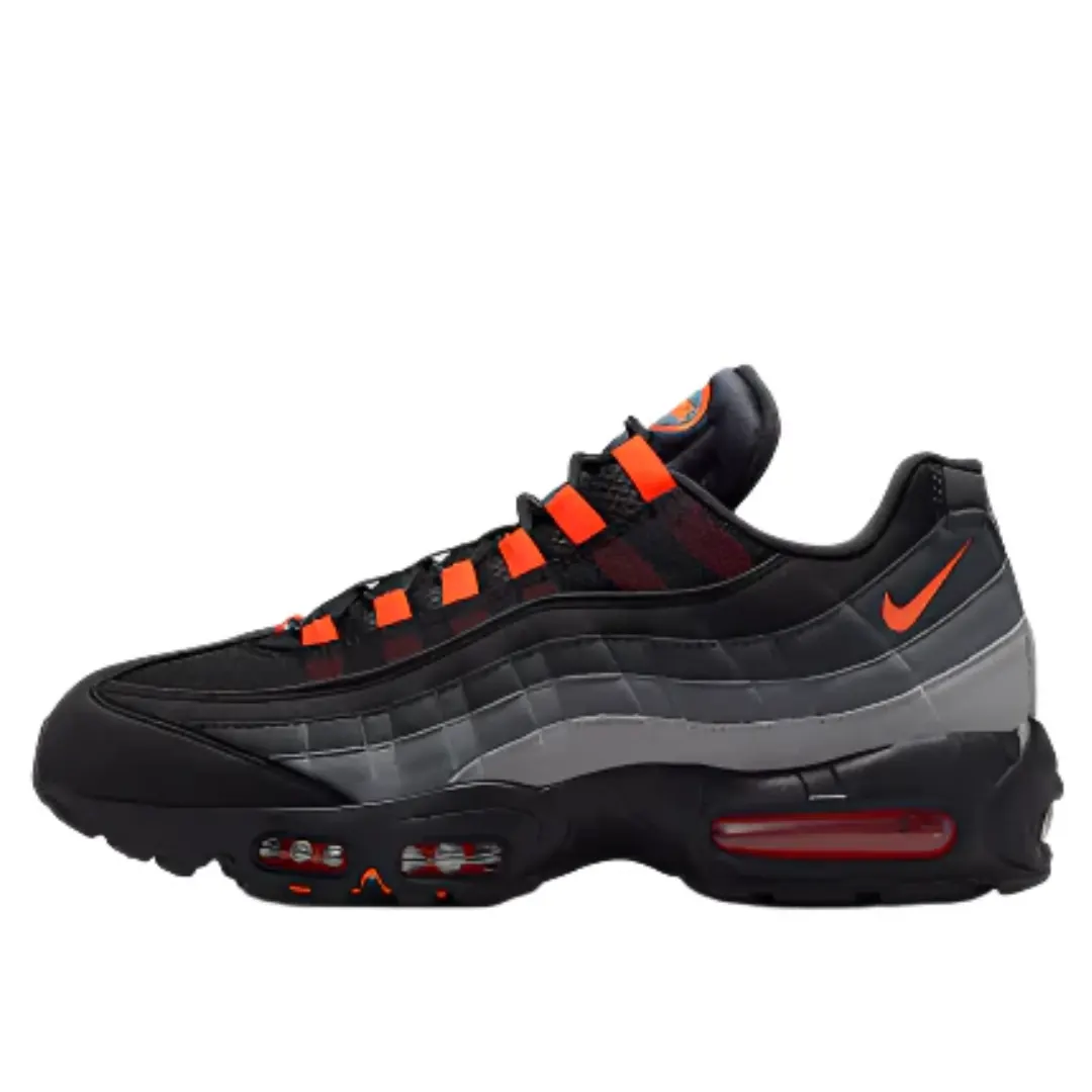 Nike Air Max 95 Black Hyper Crimson, pogled sa strane