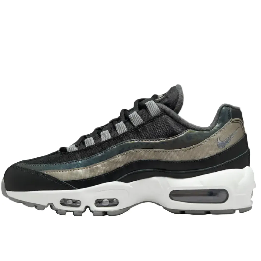 Nike Air Max 95 Iridescent Camo, pogled sa strane
