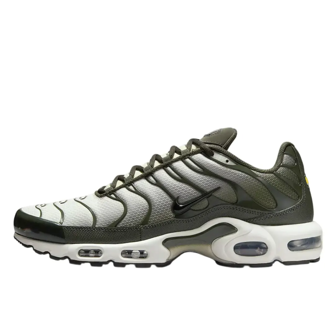 Nike Air Max TN Olive, pogled sa strane