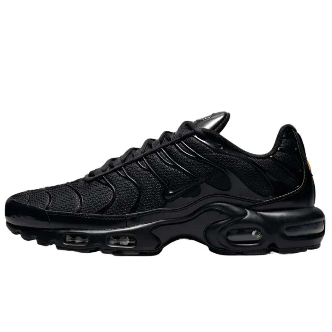 Nike Air Max TN Triple Black, pogled sa strane